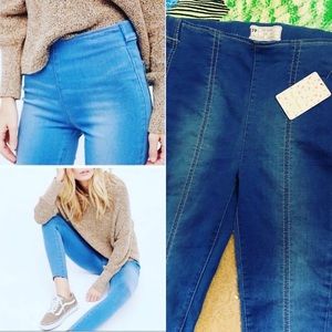 🌈NWT Free People “It” Jean Stretchy pull on jeans LIGHT WASH COMFY SOFT